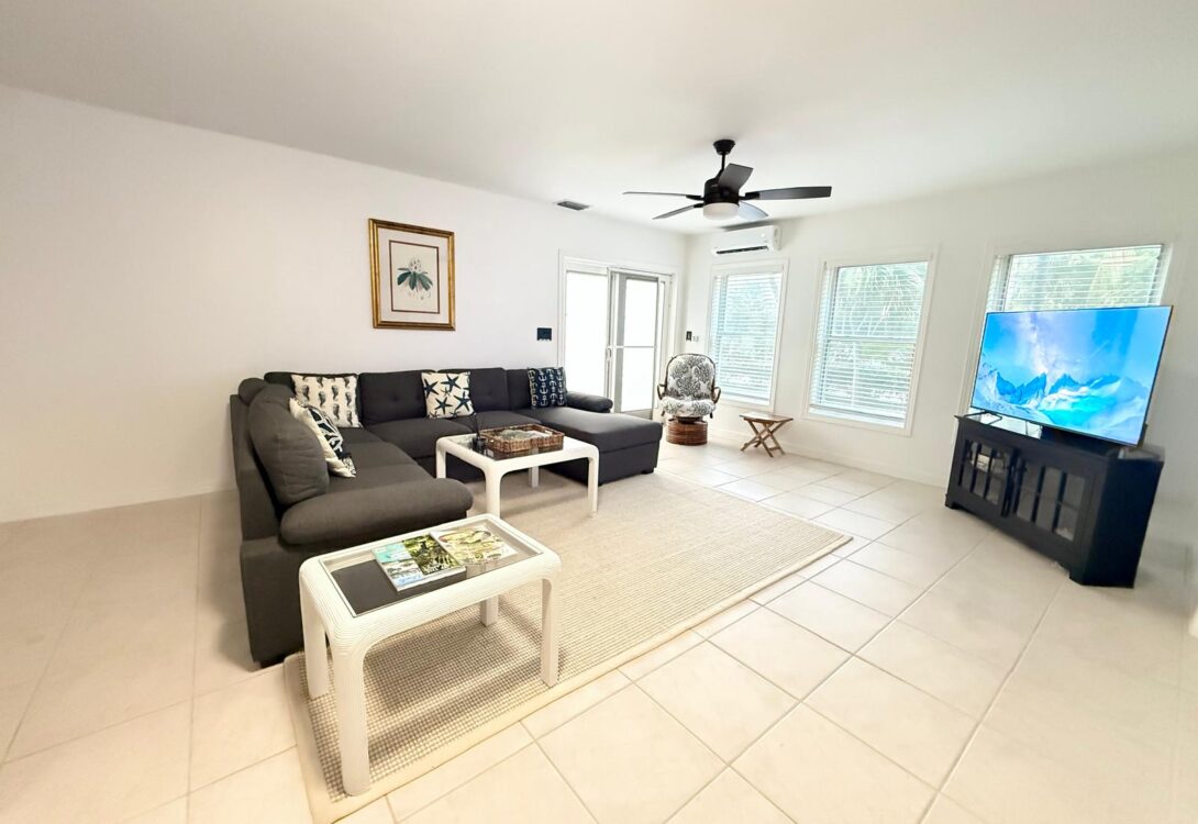 CORAL COVE CONDO (102)