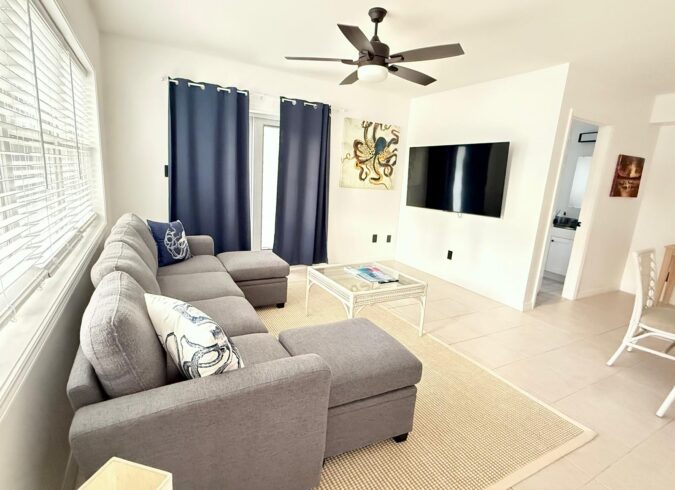 STARFISH SUITE (101)